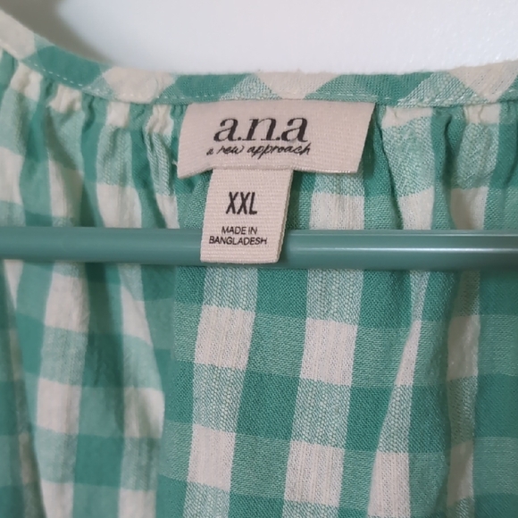 a.n.a Green Checkered Top - Picture 2 of 3